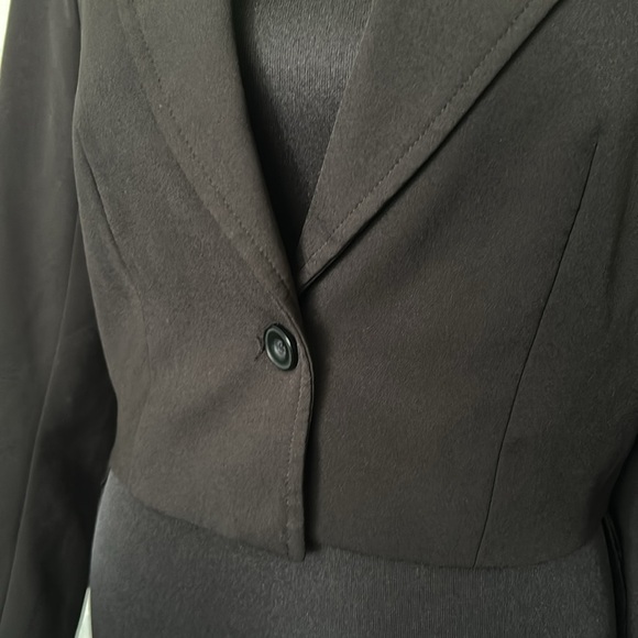 Forever 21 Women's Black Cropped Blazer size S - Picture 2 of 7